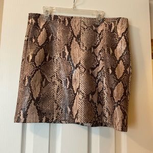 Le Lis Skirt snake skin